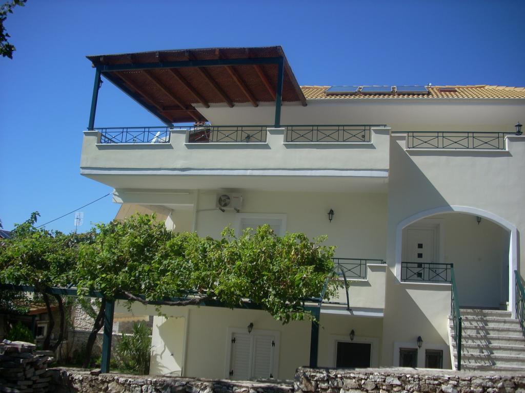 Villa Vera Sívota Екстериор снимка