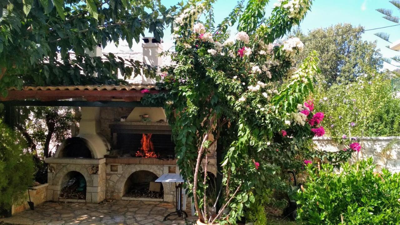 Villa Vera Sívota Екстериор снимка